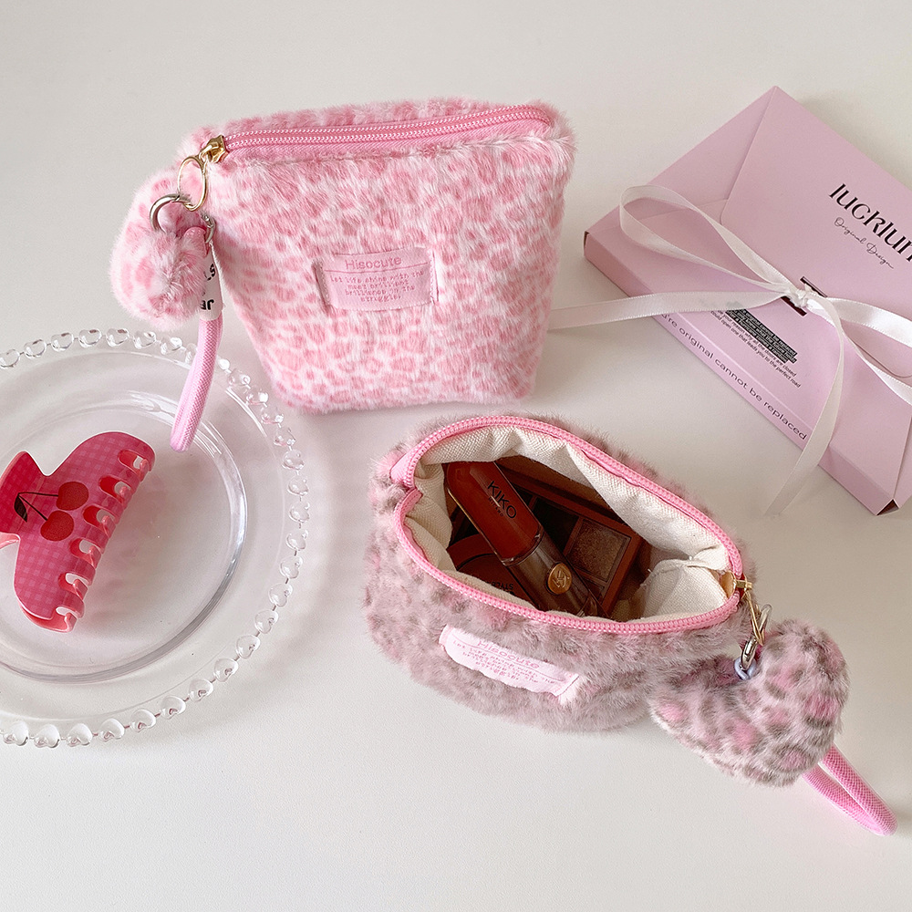 New Vintage Plush Leopard Prin - Skincare D'Alba 评论和价格
